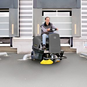 Barredora Profesional Karcher KM 100-100 R G (2)
